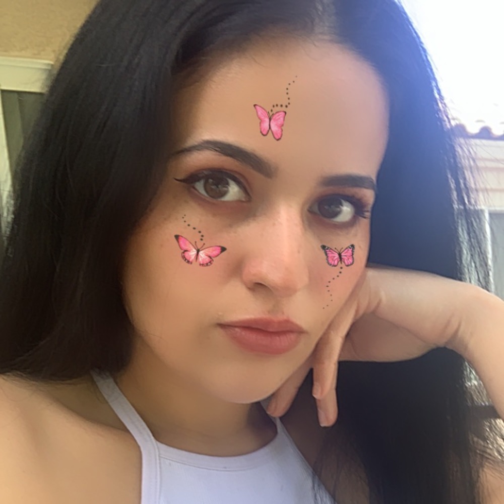 Meet your Posher, Abril